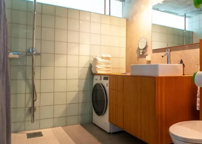 Apartment Stilig Og Romslig Penthouse Sentralt I