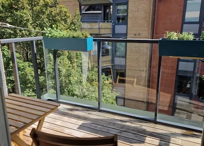 Stilig Og Romslig Penthouse Sentralt I *